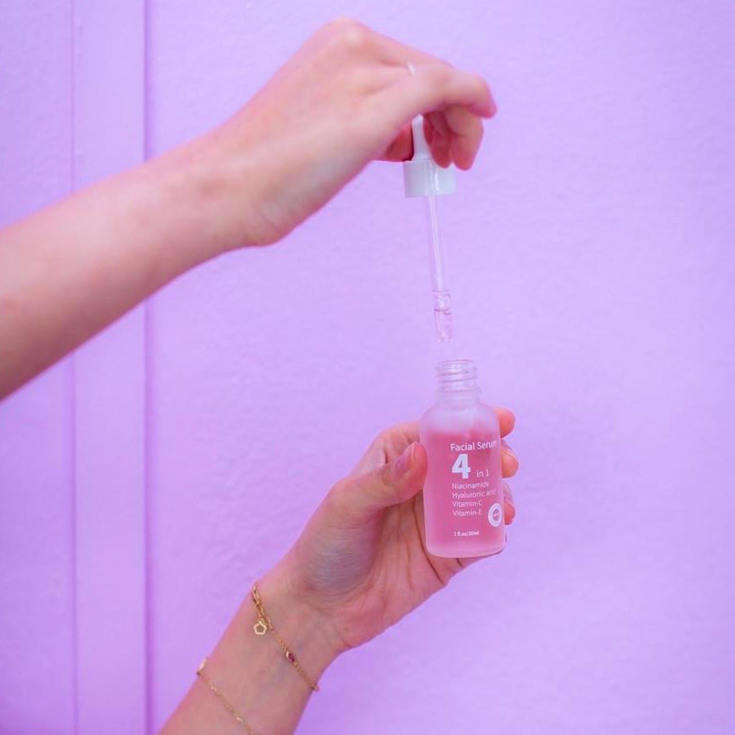 4-in-1 Facial Serum (30ml)
